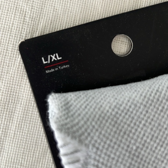 LULULEMON Grey THE Crew Sock *Silver Anti Stink Micro Cushion Training L/XL NWT - Picture 2 of 9